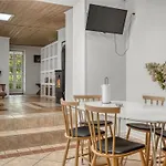 Aku - 700m From The Sea By Interhome *