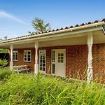 בית נופש Aku - 700m From The Sea By Interhome *