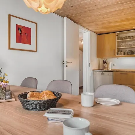 Aku - 700m From The Sea By Interhome *