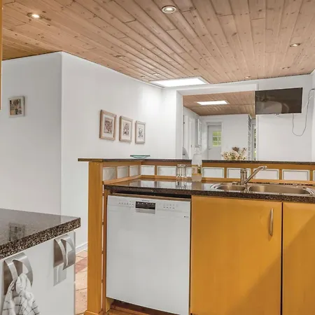 Vakantiehuis Aku - 700m From The Sea By Interhome *