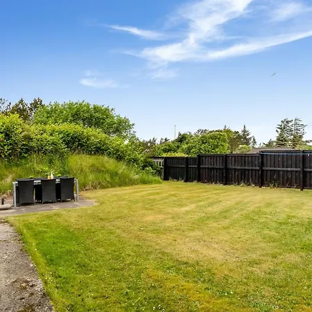 Vakantiehuis Aku - 700m From The Sea By Interhome